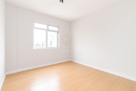 3_photo/94dce46c6f.2575c033423ddd30-ATLAS-0d6de80d-0234-4fed-a112-e61ccbe03b7d.jpg de apartamento à venda com 2 quartos, m² em Centro, Curitiba