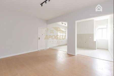 27_photo/94dce46c6f.958ab4e2955fd321-ATLAS-824ca0a9-eabc-4b6f-aa92-ccc718d8a5fc.jpg de apartamento à venda com 2 quartos, 72m² em Centro, Curitiba