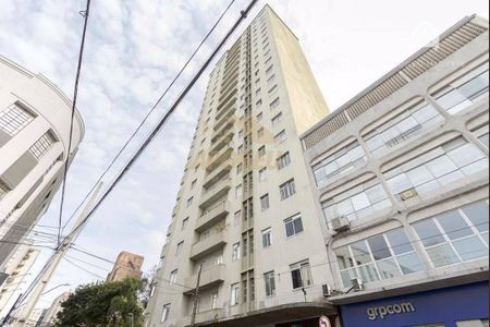 45_photo/94dce46c6f.958ab4e2955fd321-ATLAS-f92a91eb-65c8-4d6c-84ca-20bdfd0c16e0.jpg de apartamento à venda com 2 quartos, 72m² em Centro, Curitiba