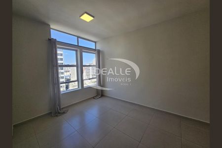 8_photo/94dce46c91.8b238b2f56f58e8d-ATLAS-e54d02be-b666-4efd-a332-3e2444cfa0a1.jpg de apartamento à venda com 1 quarto, 69m² em Centro, Curitiba