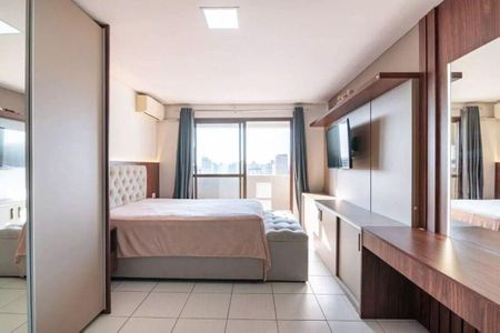 13_photo/94dce46ca9.8cdf125b31d61fa3-ATLAS-52b06540-643d-497e-97d7-d831e009775c.jpg de apartamento à venda com 2 quartos, 110m² em Centro, Curitiba