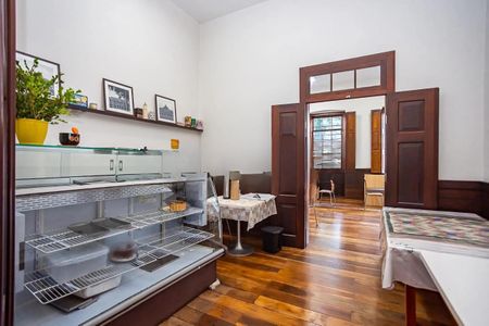 45_photo/94dce46ca9.8cdf125b31d61fa3-ATLAS-56ffcde9-394e-4c6c-b15b-b1f92bcbedf0.jpg de apartamento à venda com 2 quartos, 110m² em Centro, Curitiba