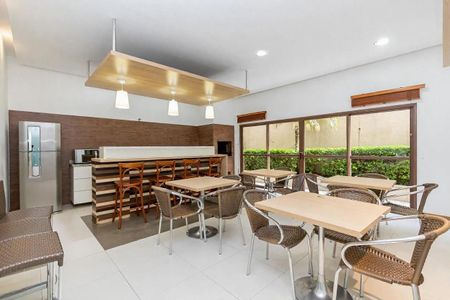 37_photo/94dce46ca9.8cdf125b31d61fa3-ATLAS-77bcd0fc-72eb-454e-b7b3-5302e8e84653.jpg de apartamento à venda com 2 quartos, 110m² em Centro, Curitiba