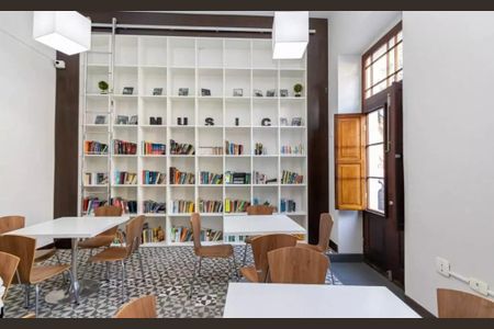 9_photo/94dce46ca9.eb4747a7722cd593-ATLAS-a0cdae28-5634-4a86-a947-0da1f1cba3bb.jpg de apartamento à venda com 1 quarto, 35m² em Centro, Curitiba