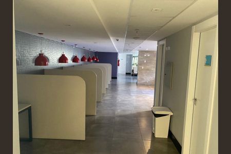 6_photo/94dce46cab.6721d330cc8d7611-ATLAS-2d1c6dfa-872f-4011-af55-dd1a8f8b43ab.jpg de apartamento à venda com 1 quarto, 17m² em Centro, Curitiba