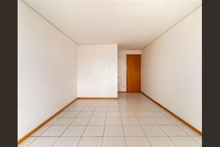 3_photo/94dce46cab.ceff8192393c33de-ATLAS-0f5f77dc-2bec-4969-a4e3-c8ccdee28655.jpg de apartamento à venda com 2 quartos, 123m² em Centro, Curitiba