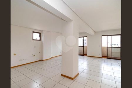 4_photo/94dce46cab.ceff8192393c33de-ATLAS-1e6d8f50-7428-4ad3-ba93-76bb47d9f4ac.jpg de apartamento à venda com 2 quartos, 123m² em Centro, Curitiba