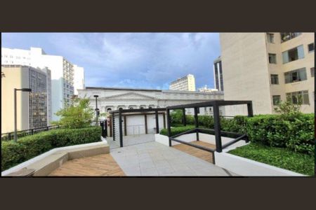 7_photo/94dce46cab.ceff8192393c33de-ATLAS-2ff28e53-92dc-4cbf-9738-4bc79dc2c488.jpg de apartamento à venda com 1 quarto, 28m² em Centro, Curitiba