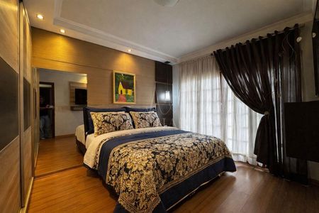 13_photo/94dce46ce5.a5b61410c387fb0a-ATLAS-6e9cb424-c866-4eea-8563-e9c910e0ca8d.jpg de casa à venda com 3 quartos, 378m² em Parolin, Curitiba