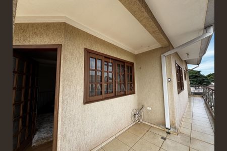 21_photo/94dce46ce5.a5b61410c387fb0a-ATLAS-e0e5d27a-4eed-4be1-90a3-297a295cae0b.jpg de casa à venda com 3 quartos, 378m² em Parolin, Curitiba