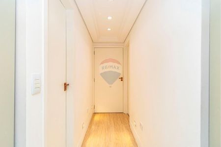 2_photo/94dce46ce9.7d44486df2fbe63f-ATLAS-0bc8a326-4c89-4eec-855e-2357f506af8b.jpg de apartamento à venda com 3 quartos, 86m² em Centro, Curitiba