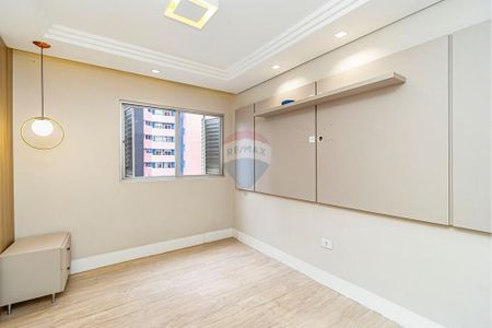 5_photo/94dce46ce9.7d44486df2fbe63f-ATLAS-1fee58f3-bdff-4917-b47e-33f6eae6638d.jpg de apartamento à venda com 3 quartos, 86m² em Centro, Curitiba