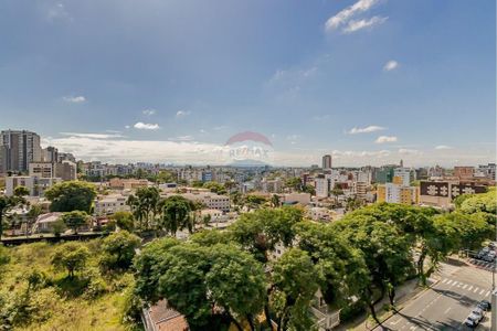 9_photo/94dce46ce9.7d44486df2fbe63f-ATLAS-313e757d-0184-4166-bd35-8de8a0344ef7.jpg de apartamento à venda com 3 quartos, 86m² em Centro, Curitiba