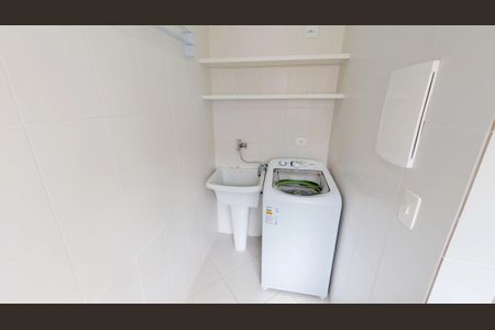 4_photo/94dce46d17.7066937cd636288e-ATLAS-e4a4d377-b8ea-4fb4-ba00-9e44cfa7c389.jpg de apartamento à venda com 1 quarto, 44m² em Centro, Curitiba