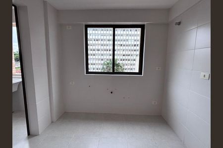 5_photo/94dce46d1b.c7048a8dc0618162-ATLAS-d650a59c-ee8b-40d4-958e-03774eb99b8b.jpg de apartamento à venda com 2 quartos, 73m² em Centro, Curitiba