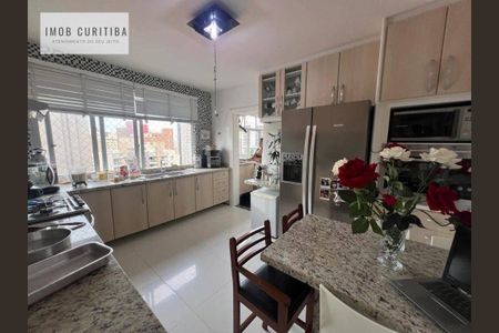 9_photo/94dce46d65.2f15d505e37c7ac5-ATLAS-6747919a-cfe6-4dae-8a79-a6235fa628d9.jpg de apartamento à venda com 3 quartos, 152m² em Centro, Curitiba