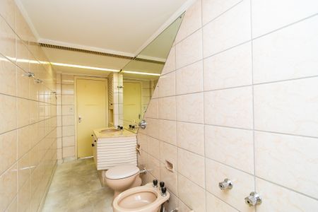 33_photo/94dce46d95.6cfae7307d3dcc57-ATLAS-fd82859e-ed17-48d7-850c-0253533254ee.jpg de apartamento à venda com 3 quartos, 144m² em Centro, Curitiba