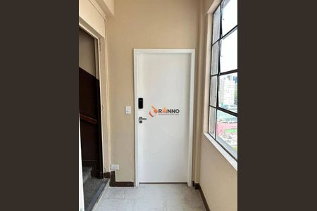 9_photo/94dce46da9.2b9532c1d793f634-ATLAS-75434347-e92e-4f2c-98cb-7d67142e3a72.jpg de apartamento à venda com 1 quarto, 31m² em Centro, Curitiba