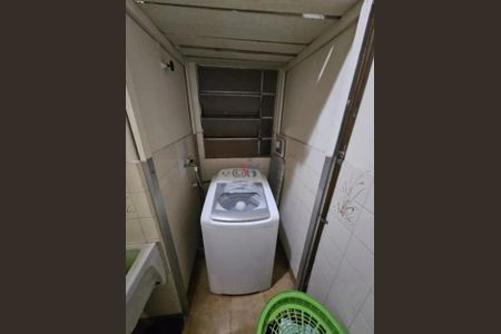 8_photo/94dce46da9.7cc5f6eb30674ee3-ATLAS-c8c4c877-b2fd-4a6b-8b9c-793db6bcc2a3.jpg de apartamento à venda com 2 quartos, 98m² em Centro, Curitiba