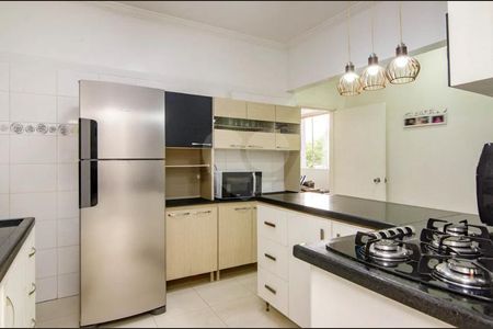 4_photo/94dce46db9.0f81dd1a9a4f6ffb-ATLAS-46099213-99f8-4cfd-885a-e74140638f30.jpg de apartamento à venda com 3 quartos, 112m² em Centro, Curitiba