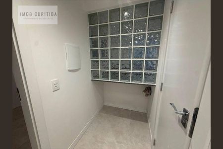 12_photo/94dce46dbf.b57baa6427787fa6-ATLAS-bf8d067c-b121-41cb-8fb2-7ad1cf5b3a83.jpg de apartamento à venda com 1 quarto, 90m² em Centro, Curitiba