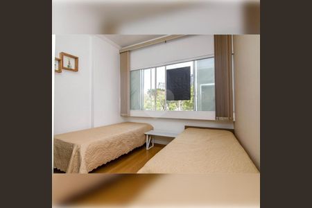 8_photo/94dce46ddd.9b0e853e47463488-ATLAS-47864c8a-fbac-4715-9888-55d198fa8b7c.jpg de apartamento à venda com 3 quartos, 112m² em Centro, Curitiba