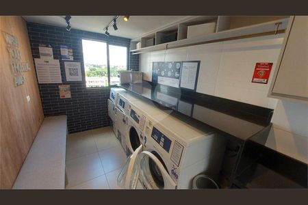 27_photo/94dce46e2d.590b4d130c630f44-ATLAS-094bdcf6-79ff-42e7-a15b-76d49fb62ef3.jpg de apartamento à venda com 1 quarto, 37m² em Centro, Curitiba