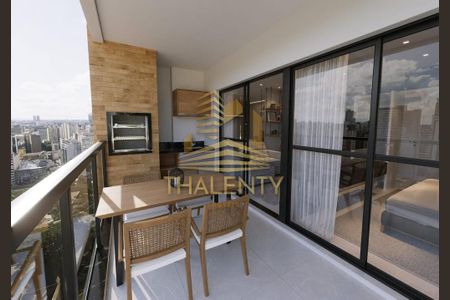 2_photo/94dce46e4f.98076e7d1a57e1d8-ATLAS-1d112296-5a58-4cbf-9276-bcfdcfa1d2e4.jpg de apartamento à venda com 2 quartos, 67m² em Centro, Curitiba