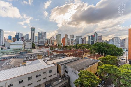 4_photo/94dce46e57.f9cbdd12a1ba2613-ATLAS-165702ad-cbce-4708-b413-d1fae45aa3ed.jpg de apartamento para alugar com 2 quartos, 66m² em Centro, Curitiba