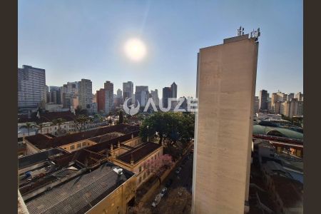 24_photo/94dce46e5d.70d34e1d457a0501-ATLAS-24f547a7-0458-4a31-b9a6-3bf1155cf76c.jpg de apartamento à venda com 1 quarto, 34m² em Centro, Curitiba