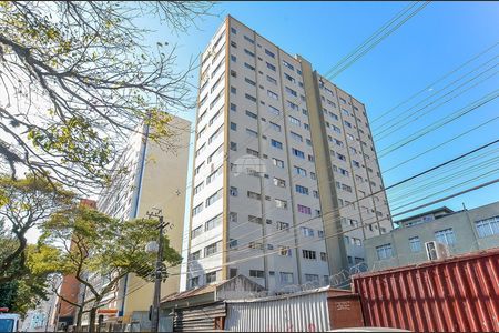 2_photo/94dce46e5d.e7cb2f059600c2ac-ATLAS-7a501ec1-e950-4d33-af54-4c4820d27589.jpg de apartamento à venda com 1 quarto, 27m² em Centro, Curitiba