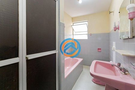 2_photo/94dce46e6f.6837ea405f96e6e8-ATLAS-081dc1bd-7a18-4bef-b20b-c5ea2148b42a.jpg de apartamento à venda com 4 quartos, 135m² em Centro, Curitiba