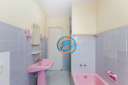 10_photo/94dce46e6f.6837ea405f96e6e8-ATLAS-5fa9f30c-bcd8-4ce0-a297-ae01bd66859e.jpg de apartamento à venda com 4 quartos, 135m² em Centro, Curitiba