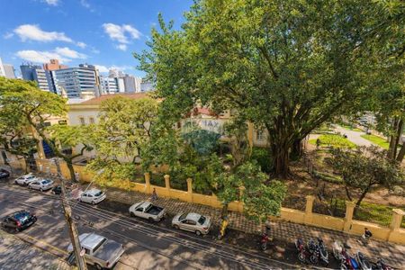 31_photo/94dce46e6f.6837ea405f96e6e8-ATLAS-cdb635e4-eb56-46ed-8cab-d5695b2f225a.jpg de apartamento à venda com 4 quartos, 163m² em Centro, Curitiba