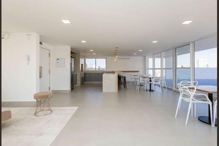 32_photo/94dce46e71.23351eba74f1df34-ATLAS-ce5e4bd4-d2b3-43ed-b730-1c35c0e32cf2.jpg de kitnet/studio à venda com 1 quarto, 20m² em Centro, Curitiba