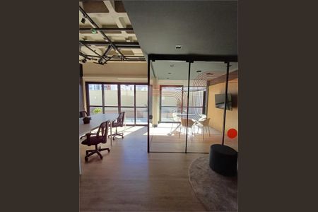 19_photo/94dce46e71.d840f4bff4555a35-ATLAS-dc17ff93-333d-4e8a-a68b-b948c3edf67e.jpg de kitnet/studio à venda com 1 quarto, 19m² em Centro, Curitiba