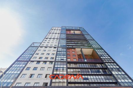 3_photo/94dce46ee5.0e2ab5f90b6f9ba2-ATLAS-16210fba-58d5-4c4c-ba0c-ebf1020b1dff.jpg de apartamento para alugar com 1 quarto, 32m² em Centro, Curitiba