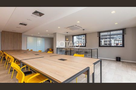 3_photo/94dce46ee5.0e2ab5f90b6f9ba2-ATLAS-7a519628-c246-4575-9682-e4532af0ad45.jpg de apartamento para alugar com 1 quarto, 28m² em Centro, Curitiba