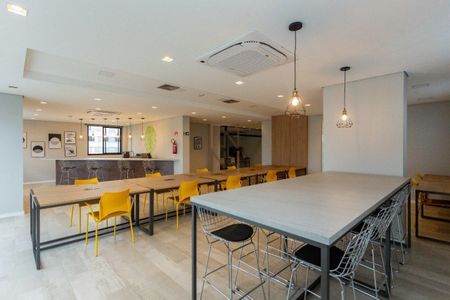 4_photo/94dce46ee5.3adc0fa7f2d5da11-ATLAS-3c2219f0-313b-4ca3-8123-3e8facda5458.jpg de apartamento à venda com 1 quarto, 29m² em Centro, Curitiba