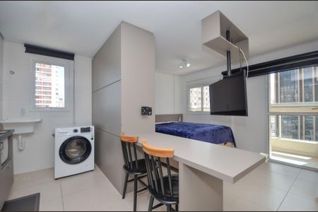 13_photo/94dce46eeb.b63703df1b074e65-ATLAS-0845013d-e79f-4337-8b49-7ee52f08e27c.jpg de kitnet/studio à venda com 0 quarto, 34m² em Centro, Curitiba