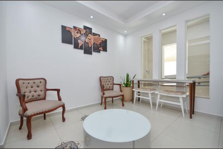 2_photo/94dce46eeb.b63703df1b074e65-ATLAS-f2607fc1-de63-4a48-b190-043f8f2b331c.jpg de kitnet/studio à venda com 0 quarto, 34m² em Centro, Curitiba