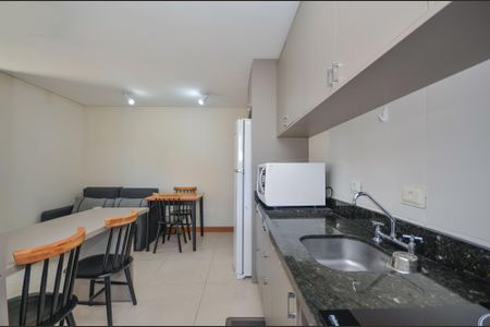 6_photo/94dce46eeb.b63703df1b074e65-ATLAS-f6512eed-e96b-4915-800c-4990cf750b4e.jpg de kitnet/studio à venda com 0 quarto, 34m² em Centro, Curitiba