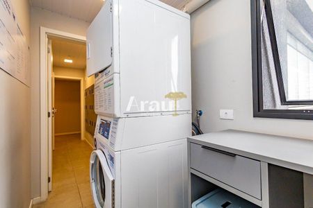 8_photo/94dce46eef.e3a954dfb45dd8a0-ATLAS-466a9d75-8d65-42d9-8353-61c3d25468dc.jpg de apartamento à venda com 1 quarto, 18m² em Centro, Curitiba