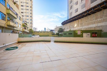 27_photo/94dce46ef9.a0d91f8822efa48a-ATLAS-78e4a38d-f37a-48a8-9042-6367cf7ca6aa.jpg de apartamento à venda com 1 quarto, 40m² em Centro, Curitiba