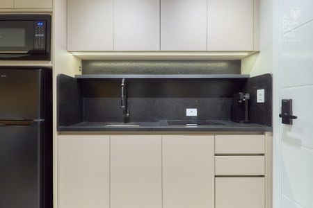 14_photo/94dce46efb.29464a8c4f780a79-ATLAS-fb2447ba-fa1a-4dfd-ad45-b1a514a3ddb5.jpg de apartamento à venda com 1 quarto, 23m² em Centro, Curitiba