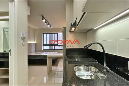 2_photo/94dce46efb.38bc0ae2bd8c0c70-ATLAS-e5e11667-82af-4617-aeef-9f201e5bd18f.jpg de apartamento à venda com 1 quarto, 28m² em Centro, Curitiba
