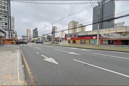 6_photo/94dce46efb.50cdebec7b9bb33d-ATLAS-1de859a7-7510-4bc3-be20-b2dd1183be43.jpg de kitnet/studio para alugar com 1 quarto, 24m² em Centro, Curitiba