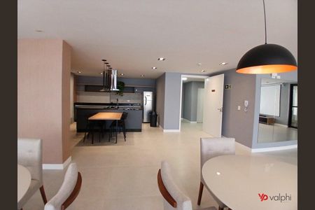 4_photo/94dce46efb.82c798bafb1413ff-ATLAS-0dc4e4f4-4c45-4341-b6f6-4c8215b018c6.jpg de apartamento à venda com 1 quarto, 20m² em Centro, Curitiba