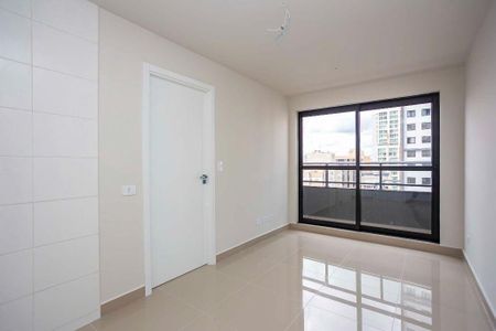 5_photo/94dce46efb.c758f43b33e2833c-ATLAS-dd2ff8b5-28df-4e1d-ac3d-d269d3e0f612.jpg de apartamento à venda com 1 quarto, 28m² em Centro, Curitiba