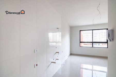 8_photo/94dce46efb.ca91246bef4a681f-ATLAS-b040b824-b9c3-475e-b0db-4b6bab068b82.jpg de kitnet/studio à venda com 1 quarto, 20m² em Centro, Curitiba